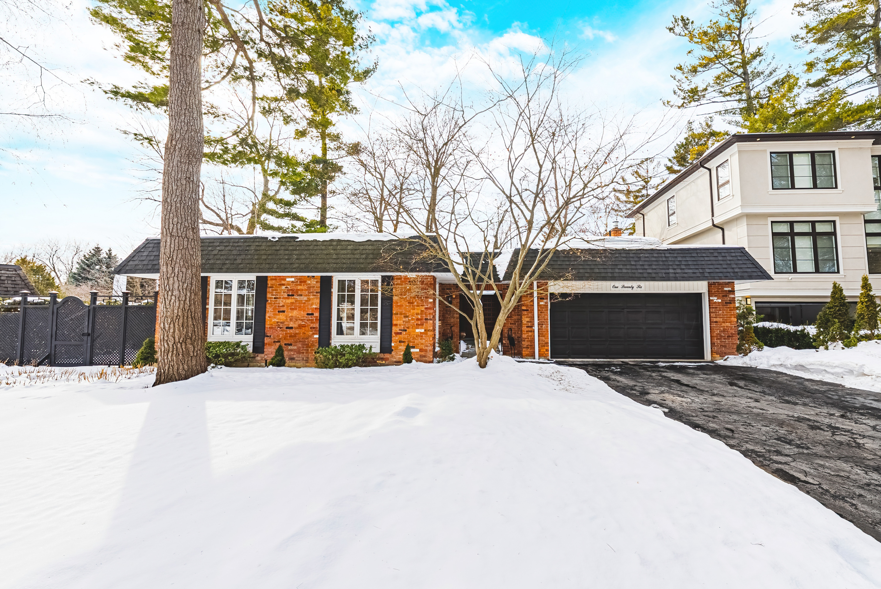 Charnwood Dr Oakville Top